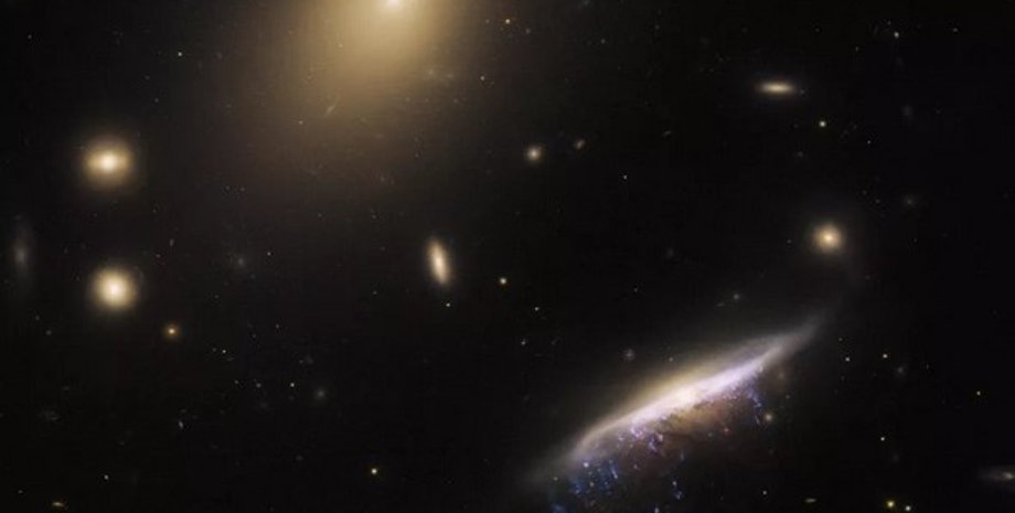 галактика, JW100