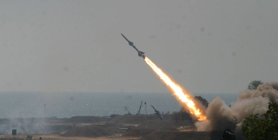 Ракета, запуск, обстрел, война РФ против Украины, атака