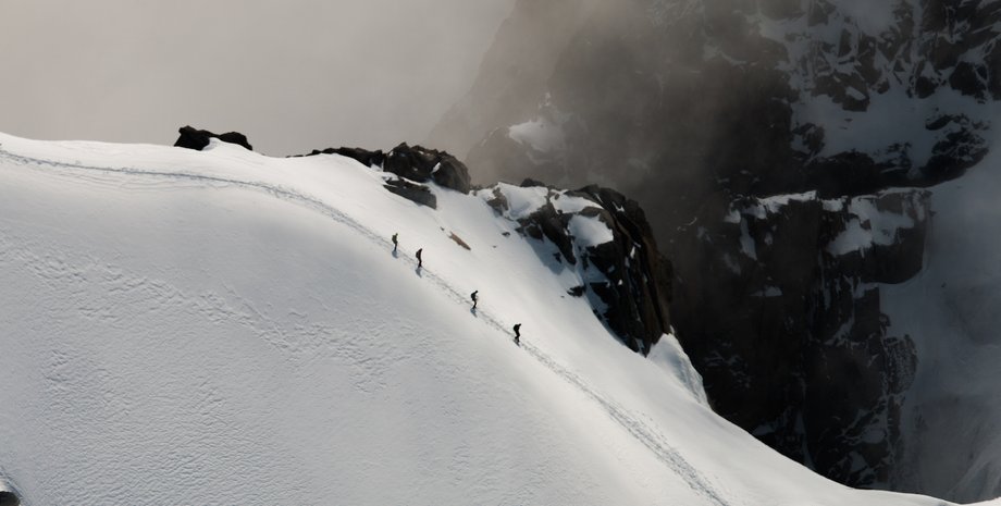 Склоны Эльбруса / Фото: In2white