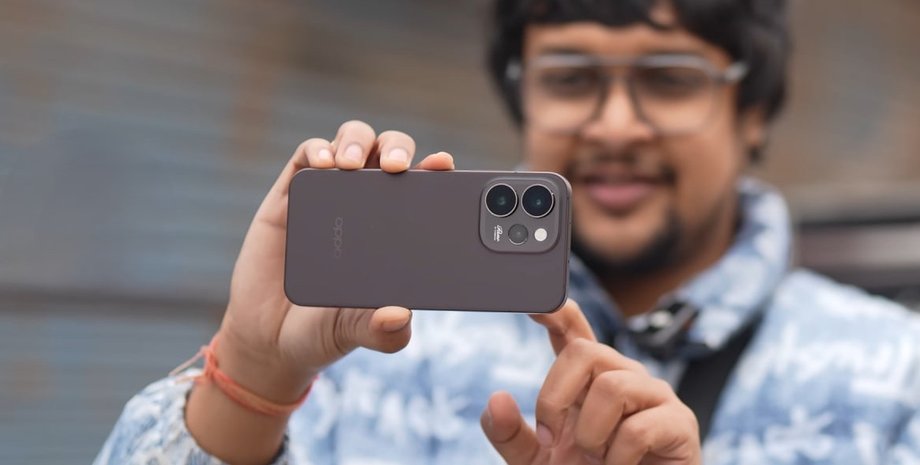 Смартфон Oppo Reno 15 Pro Mini