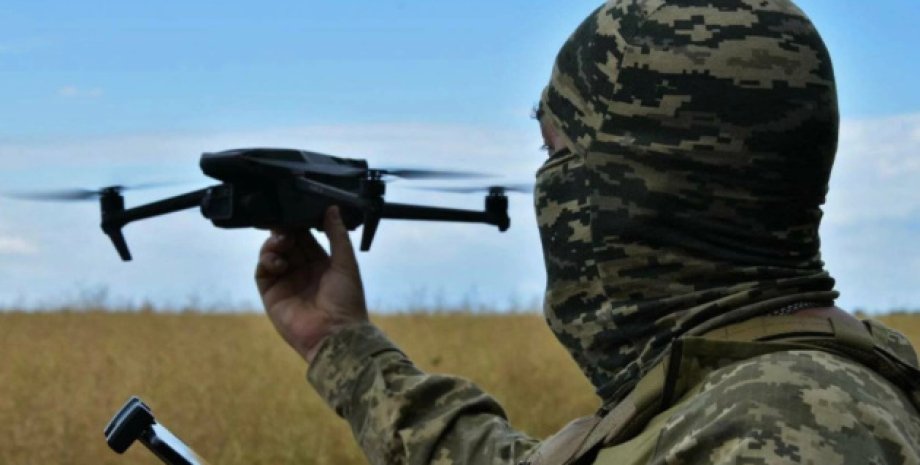 Україна підготувала 10 тисяч операторів безпілотників