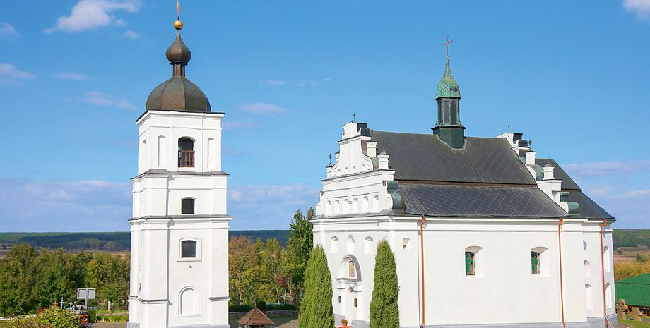 церковь в Суботове, где похоронен Богдан Хмельницкий