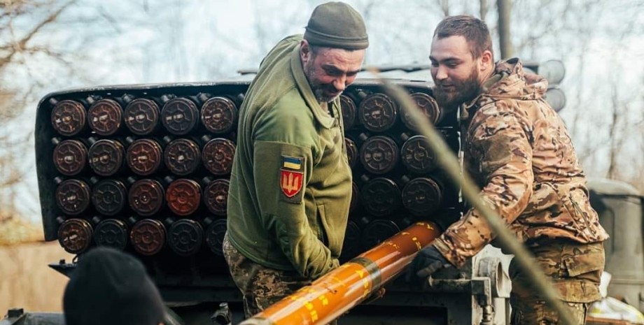 Украинские военные, ВСУ, снаряды, боеприпасы, война в Украине, фото