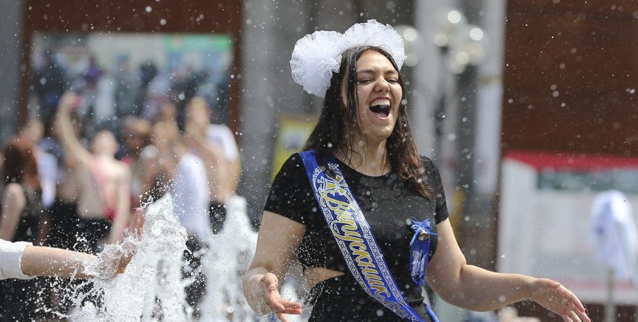 Ціни на випускний в Україні б"ють рекорди