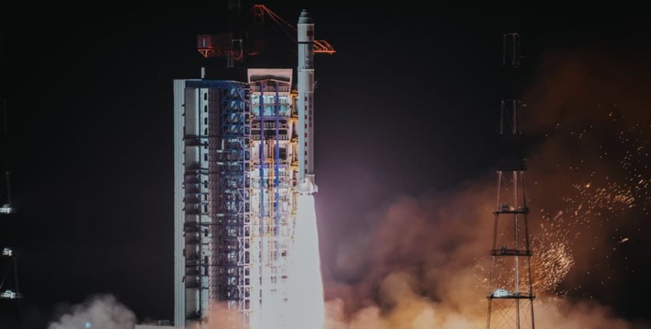 китайский спутник китайский спутник