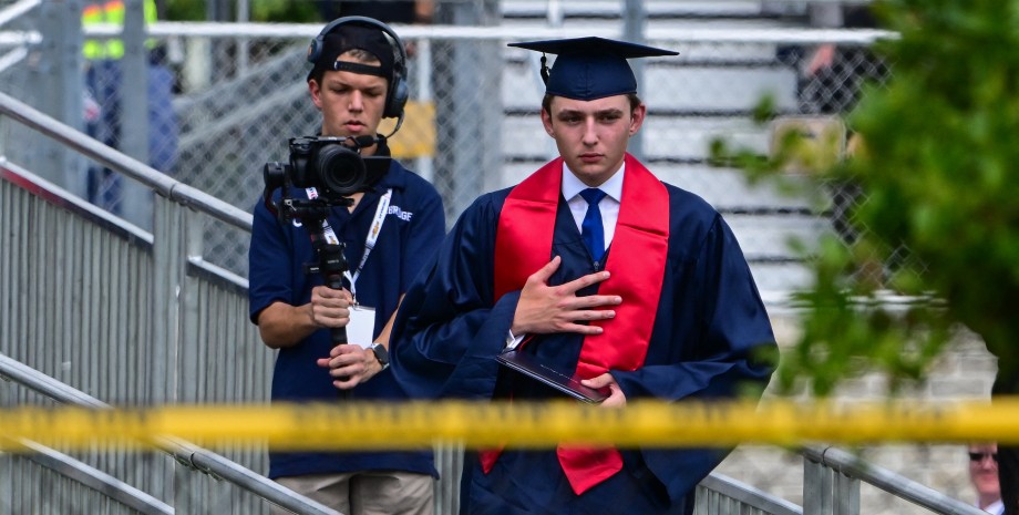 Бэррон Трамп Бэррон Трамп, студент, студенческая жизнь, сын дональда трампа