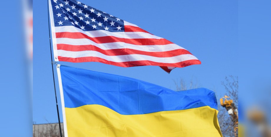 Украина, США, флаги стран, американский флаг, украинский флаг, дипломаты США в Украине