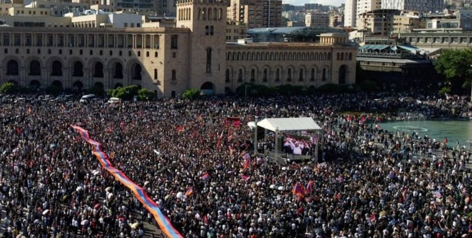 протест в Армении отставка Пашиняна