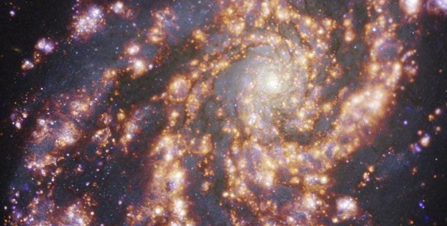 спіральна галактика