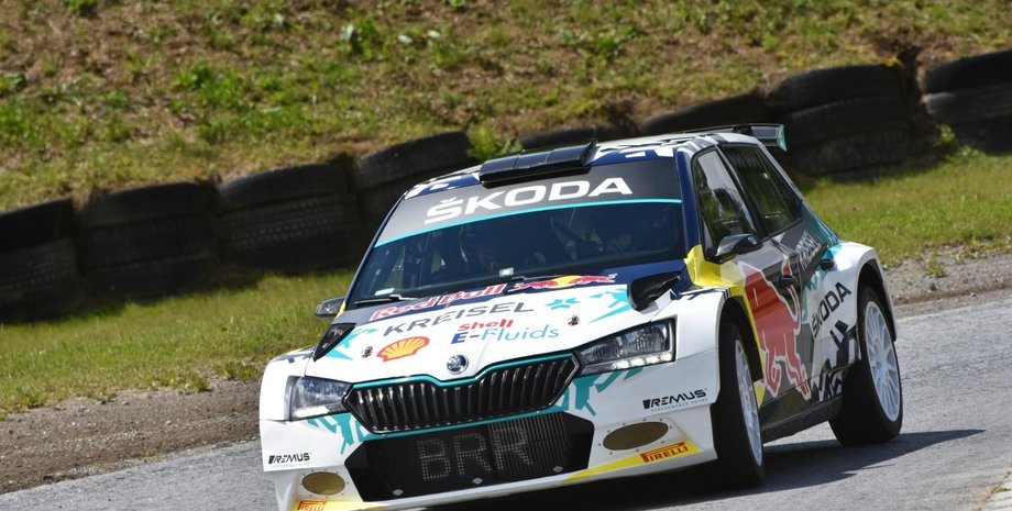 Представлена электрическая Skoda Fabia.