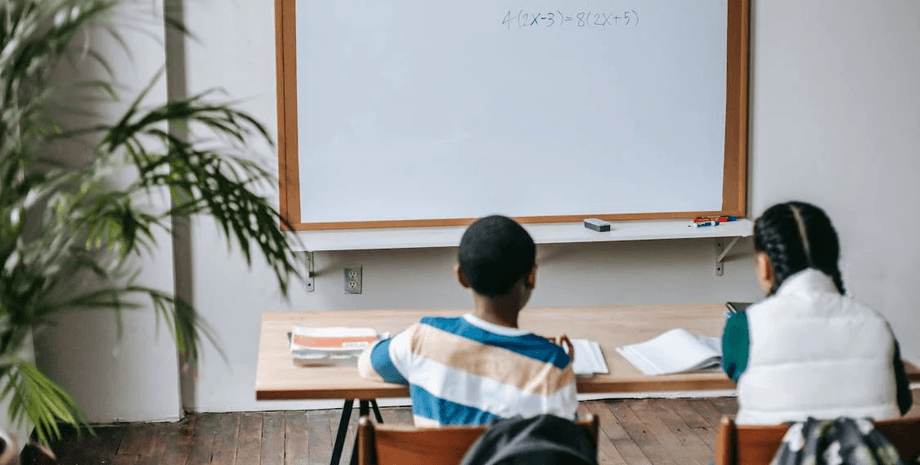 новости мира, словакия, полиция, резня, школа, преподаватель, одноклассники