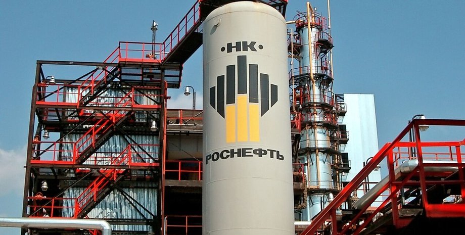 НПЗ, російський завод, нафтопереробний завод, війна РФ проти України, атака БПЛА
