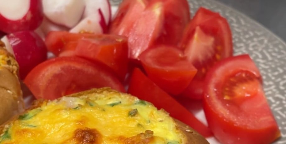 омлет в булочке, рецепт омлета, омлет как приготовить