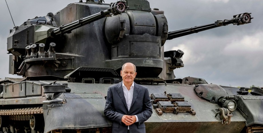 Німеччина пообіцяла передати Україні понад 7 мільярдів євро допомоги Допомога, Німеччина, Шольц