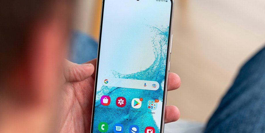 Samsung Galaxy S22 смартфон