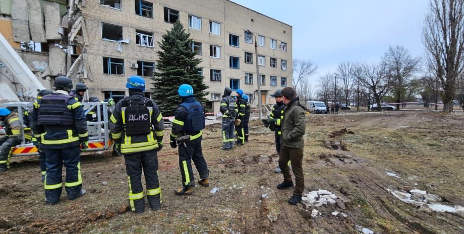 Донецкая область, Селидово, обстрел больницы в Донецкой области