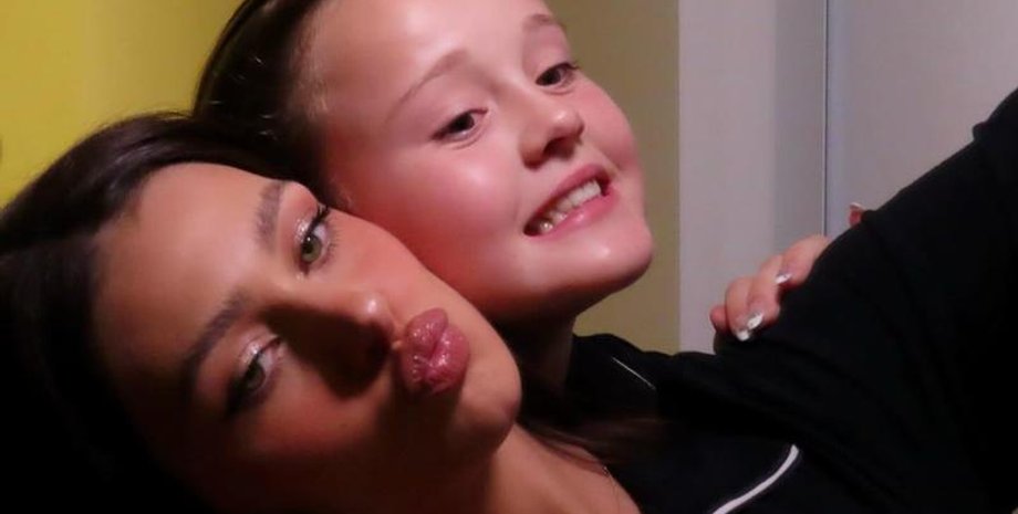 день рождения, невестка Бекхэмов, пижамная вечеринка, Селена Гомес