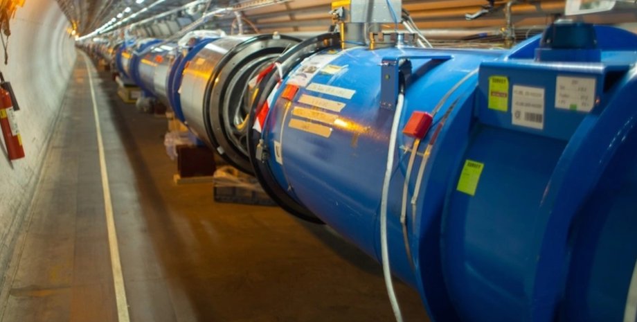 Великий адронний колайдер