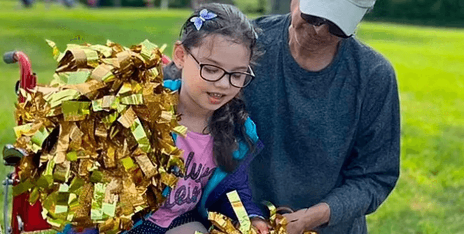 Девочка стареет задом наперед, история Бенджамина Баттона, редкая болезнь, генетическое заболевание, МЛД, отец и дочь