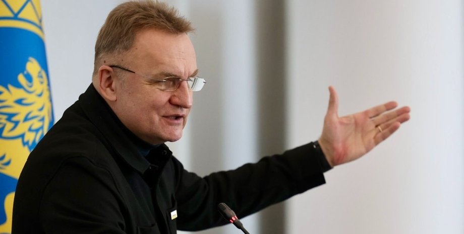 Стрільба у львівській школі: з'явилася реакція Садового