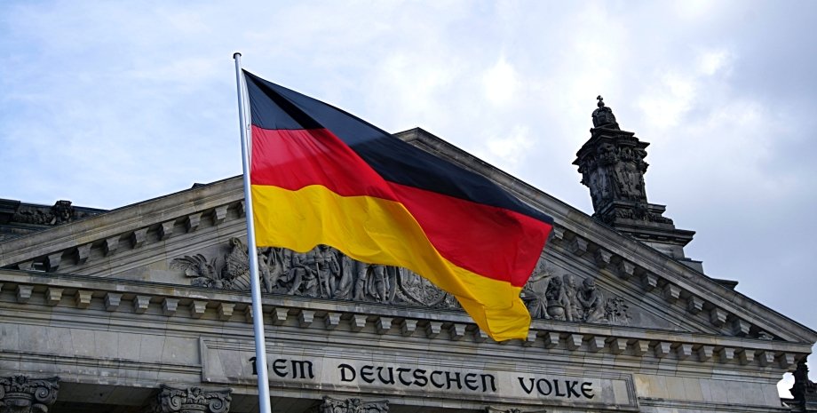 Флаг Германии, фото