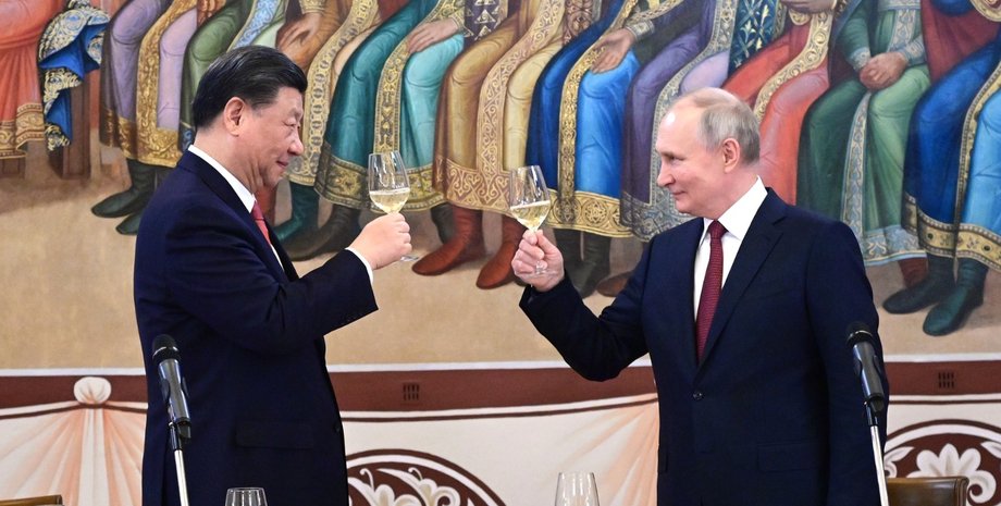 Сі Цзінпінь і Володимир Путін Сі Цзінпінь і Володимир Путін