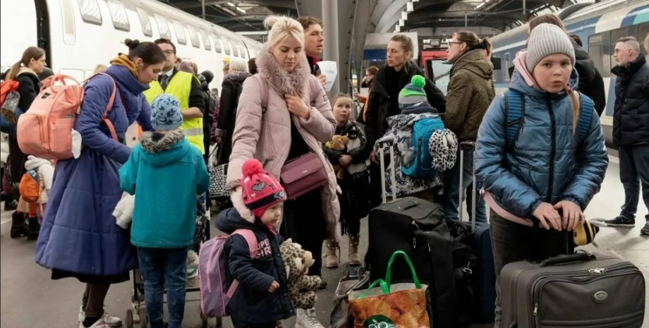 украинские переселенцы переселенцы, беженцы, дети, женщины