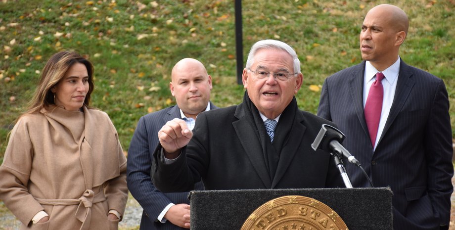 Боб Менендес