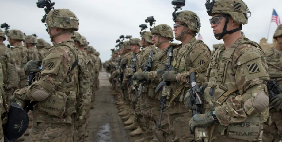 солдаты НАТО, армия США, войска НАТО, вторжение РФ в Украину