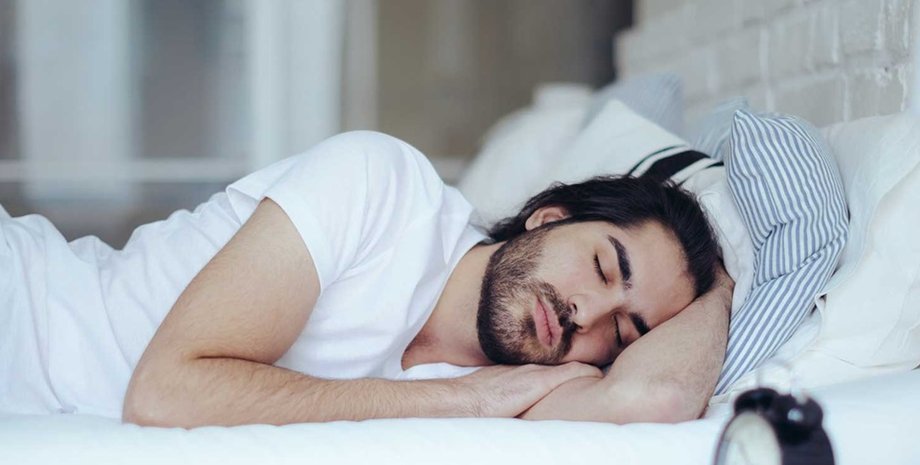 мужчина, кровать, фото