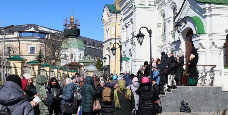 Києво-Печерська лавра, заповідник лавра, виселення ченців із лаври, Києво-Печерська лавра