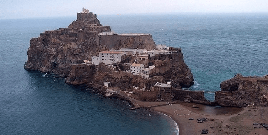 Пеньйон-де-Велес-де-ла-Гомера, скеля, національний кордон, держава, неавтономна територія, кордон Іспанії та Марокко