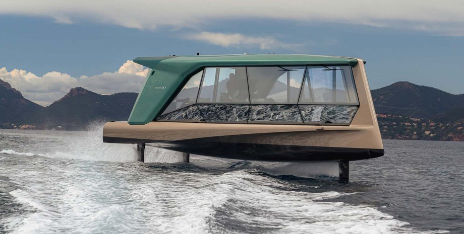 BMW Icon, катер BMW, новый BMW Icon