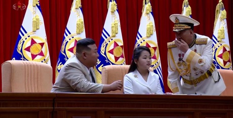 Ким Чжу Э, дочь Ким Чен Ына, Ким Ын Чжу, КНДР, Северная Корея, Ким Чен Ын