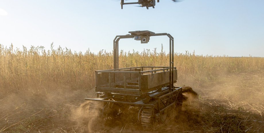 Наземные и воздушные дроны — новые технологии на фронте