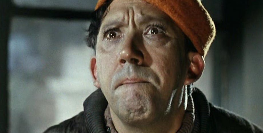 Кадр из фильма "Операция Ы"