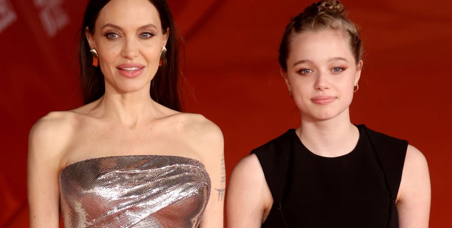Шайло Джоли, дочь Анджелины Джоли, дочь Брэда Питта, смена фамилии