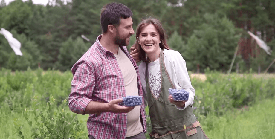 Лена и Сергей переехали в деревню пара переехала в деревню