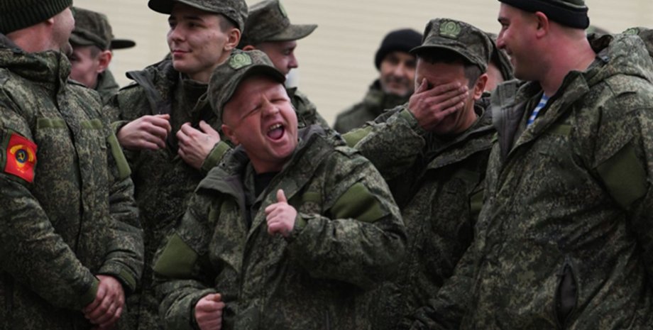 В 35 регионах РФ начали активно рассылать повестки