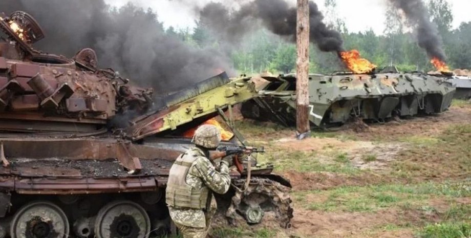 Разбитая военная техника после штурма