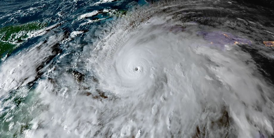 ураган мелисса из космоса
