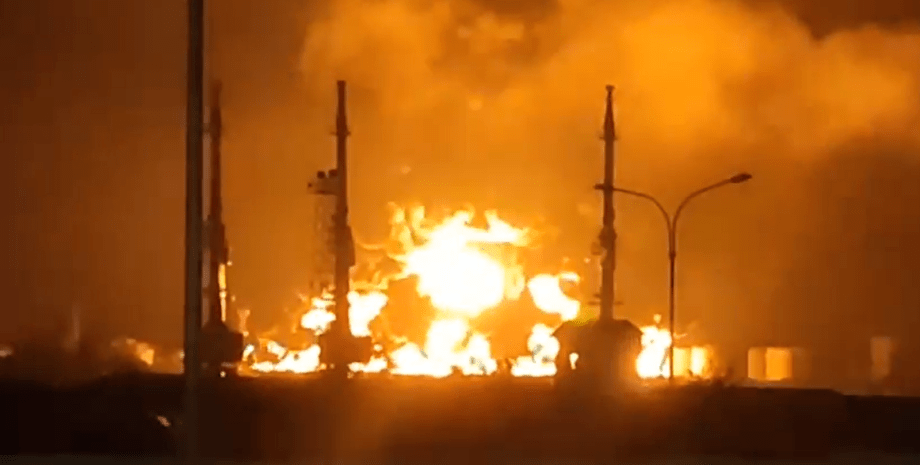 Пожар, нефтебаза, Севастополь, Крым, возгорание, БПЛА, атака дронов, беспилотники