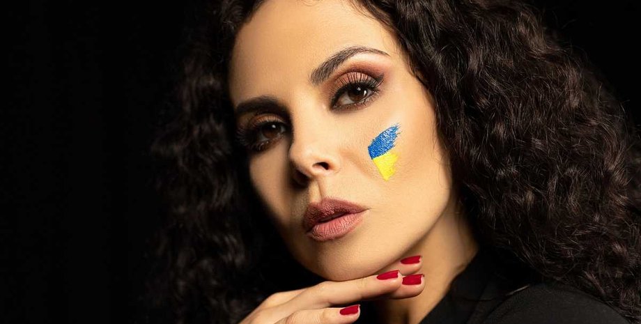 Настя Каменських, співачка