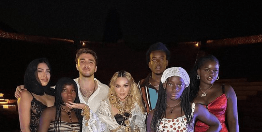 Мадонна, дети, семья