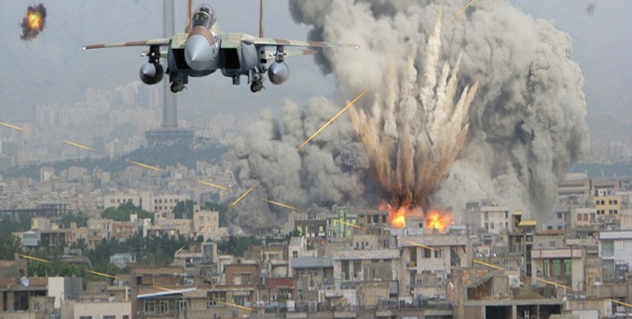 Авиаудар ВВС США по позициям ИГИЛ в Сирии / Фото: AP