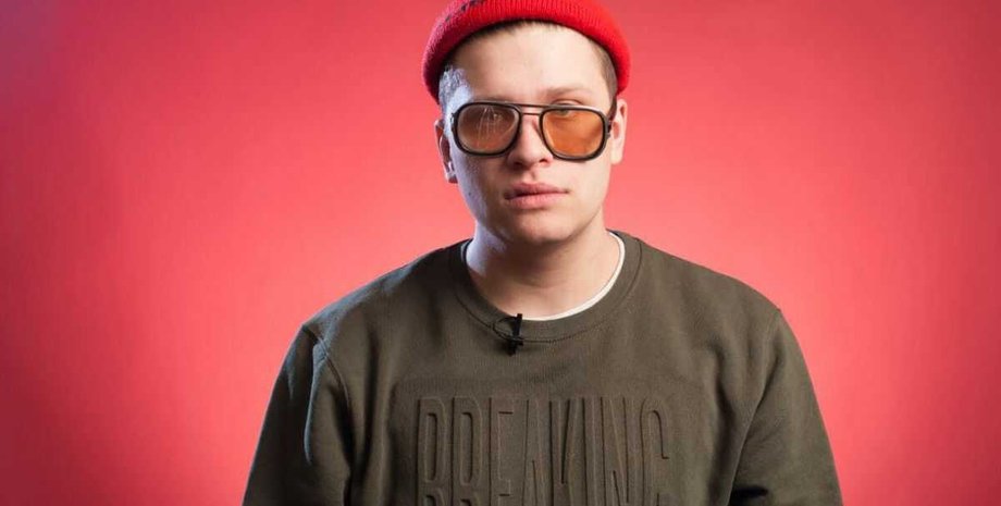 Олександр Сас скандал стендап комік жарти жінки військовослужбовці армія ЗСУ