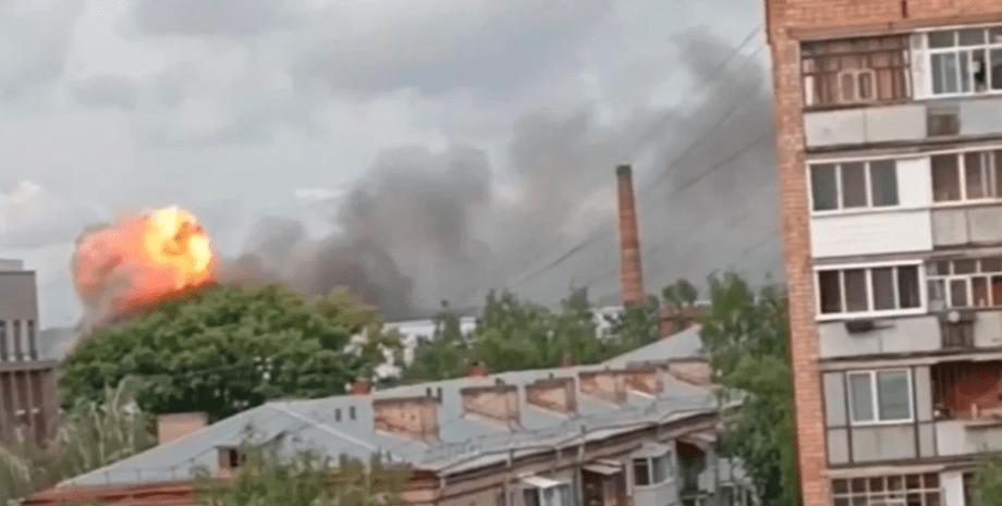 Вибух на заводі "Купол" в Іжевську Супутникові фото показали масштабні руйнування на території заводу "Купол" в Іжевську, який випускає дрони-камікадзе "Шахед"