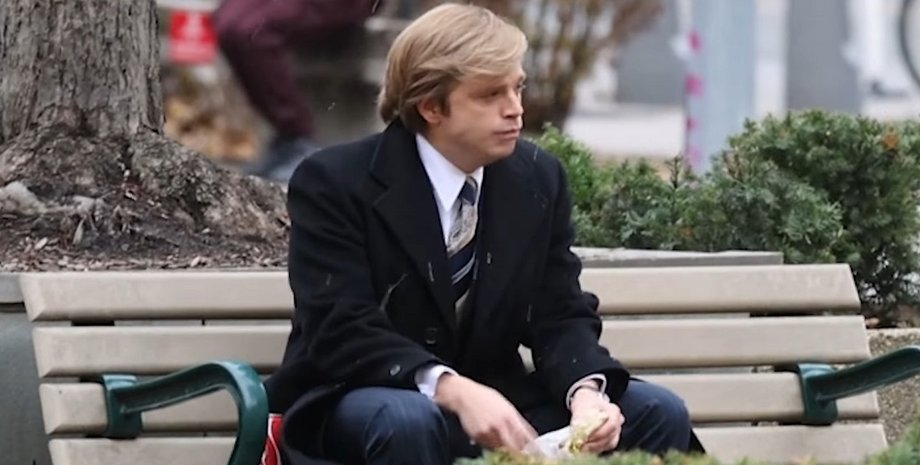 себастьян стен, дональда трамп