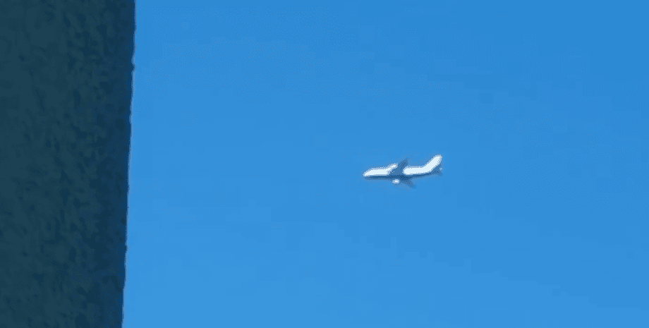 грузовой самолет над Киевом Ан-124 Руслан Ан-124 над Киевом