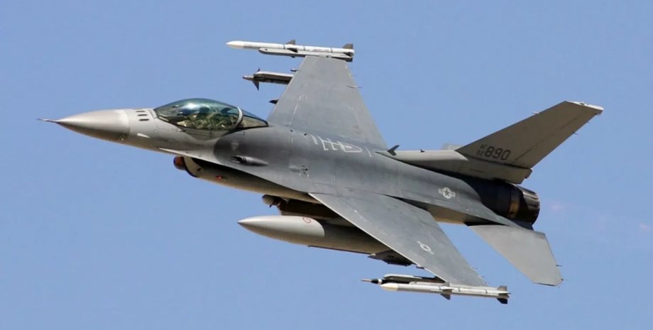 Винищувач F-16